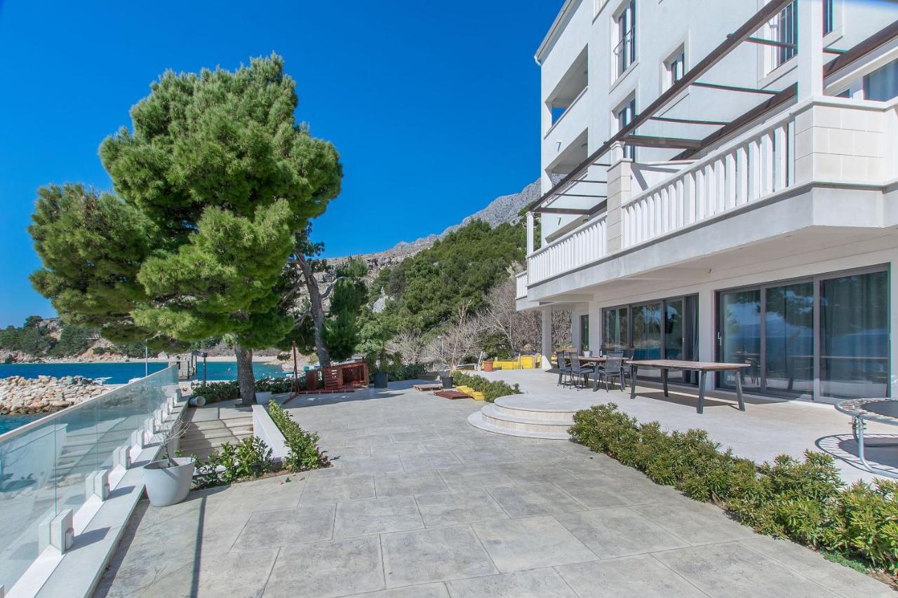 Apartments Empress Mimice Exterior photo